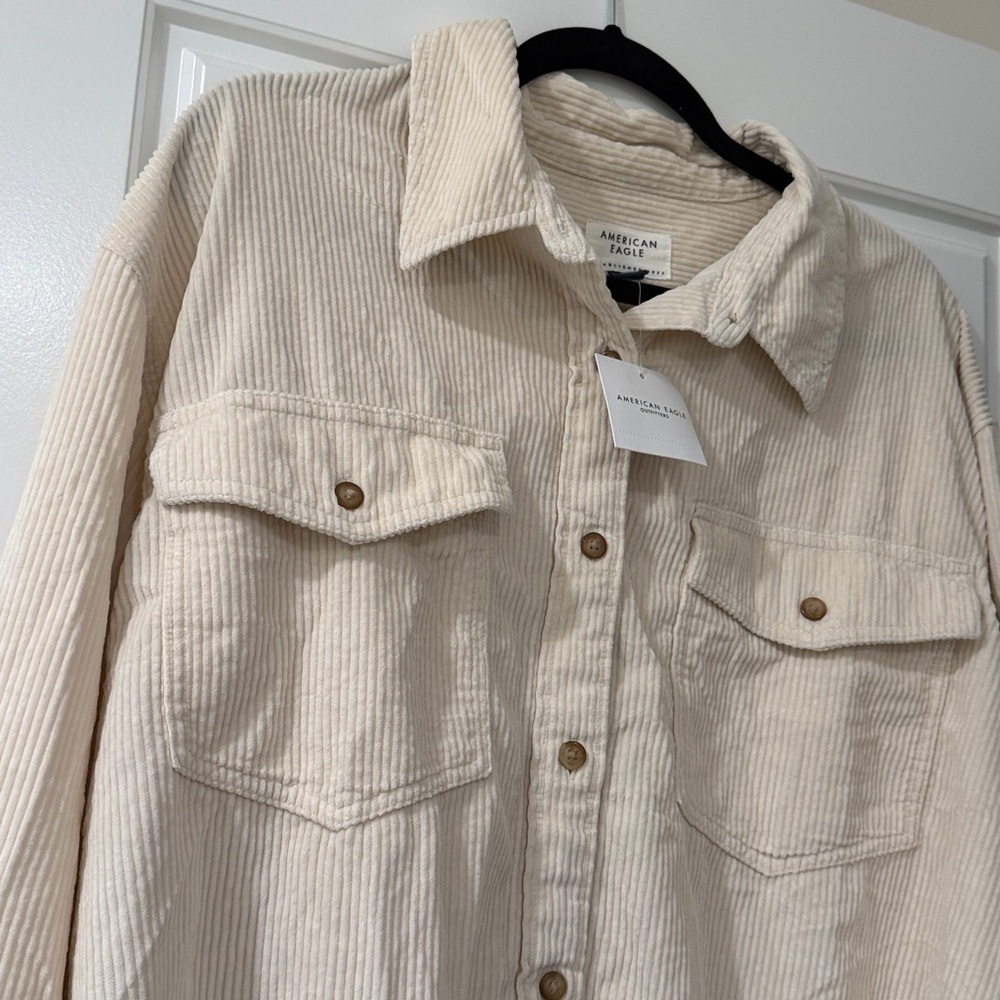 American Eagle corduroy cream button up - Picture 2 of 4